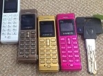 刑務所内でも大流行！？　世界最小の携帯電話『フライ』とは？？