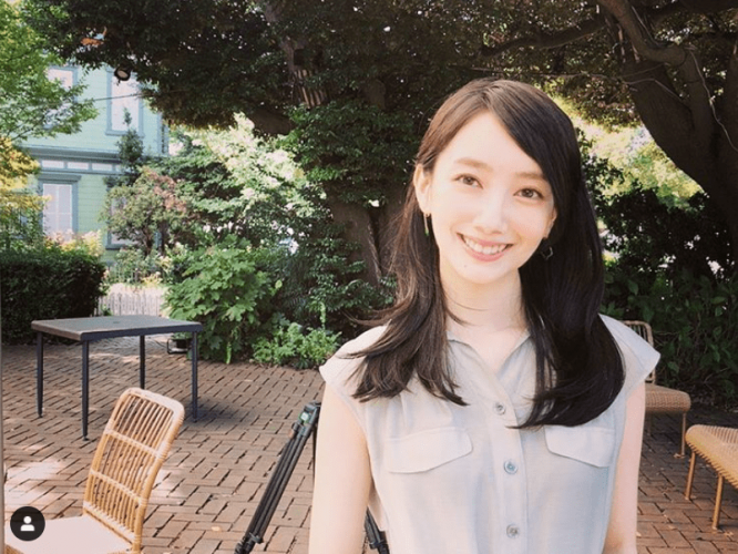 ※画像は波瑠のインスタグラムアカウント『＠06_haru_17』より