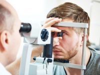 糖尿病による失明は眼科検診で防げる（shutterstock.com）