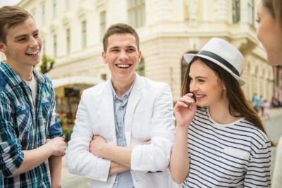 彼氏の友達に紹介されたときのOK／NG行動　～男が彼女を紹介する理由は？～