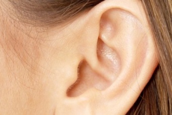 耳のくさい穴って何？　専門医に聞く「耳瘻孔」の正体とは