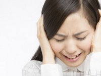 ああイライラする～!!　女性が気になる男性の口癖4つ　「逆に」ほか