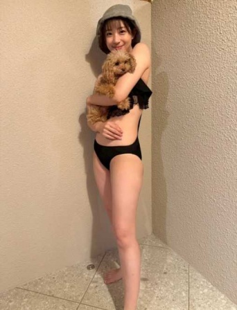 Instagram:足立梨花(@adacchee)より