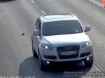 高速道路に横たわる”小さな命”を助けたのは…