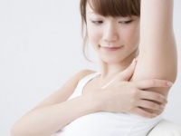 まるで生ゴミ……。女性に聞いた、「ニオイ」が気になる3つのパーツ