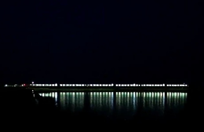 闇の中を走る（笹祝酒造の動画より）