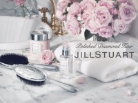 ヘアブラシ、かわいすぎん……？　ジルスチュアートの新作ヘアケアアイテムがプレゼントにもぴったりすぎる