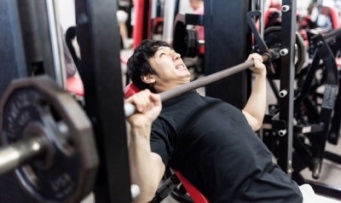 絶対好きになっちゃう！　女子が抱きしめらたい男子の体型6パターン