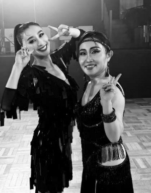 浅田舞×キンタロー。社交ダンス共演の舞台裏