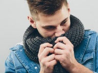 アレ？　アレレ？　女性が会話中に目を合わせない男性に思うこと7つ！「私に興味ないのかな……」