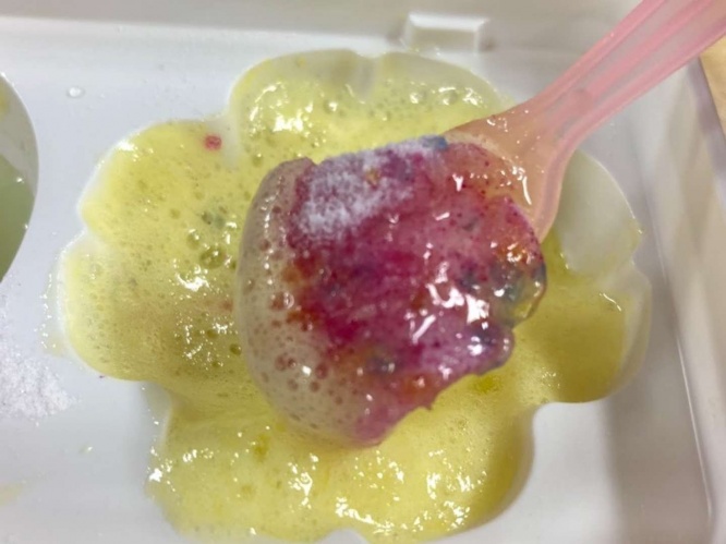 グミは小さく切って食べるように気をつけよう（編集部撮影）