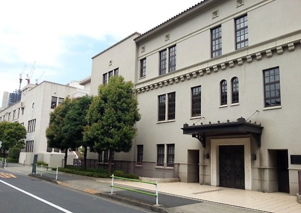 東洋英和女学院の校舎