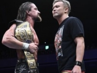 オカダ・カズチカと対峙するジェイ・ホワイト
