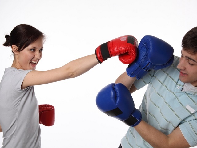 独身で悪かったな！男友達から受けたシングルハラスメント集