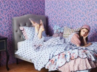 ラグジュアリーなアイテムがそろう。「ANNA SUI HOME Francfranc」