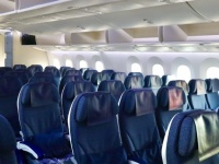 「飛行機で勝手に座席をチェンジするおばさん。仲間にも声をかけ、好き勝手に振る舞いはじめ...」（大阪府・40代女性）