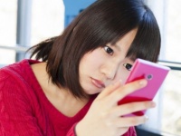 女子の本音！　友達がリア充になったら「正直焦る」⇒●●％