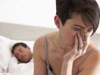 人のモノほど欲しくなるってゲスい！　不倫に走りやすい女の特徴4つ