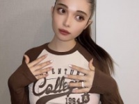 渡辺リサ公式インスタグラムより　https://www.instagram.com/_lisa1431_/?hl=ja