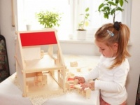 「リカちゃん派」or「シルバニア派」？　約6割の女子は……