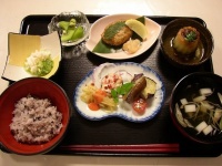 井上眼科病院の通常の病院食（画像提供：井上眼科病院）