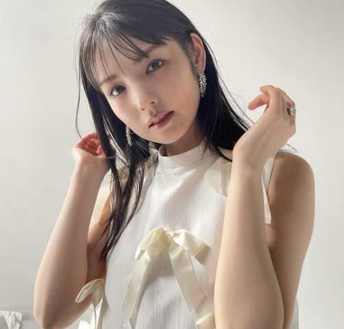 道重さゆみ写真 今夏、芸能界引退の道重さゆみ『美人百花8月号』表紙飾る！“全部