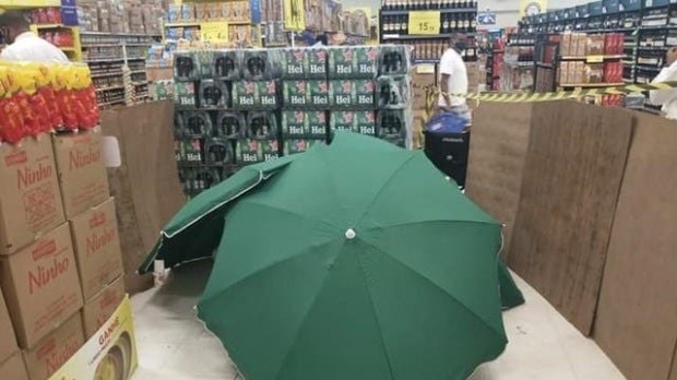 スーパー