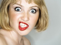 はい、アウトー!!　男性が思う「性格が終わってる女」の特徴6