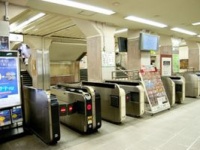 定期券が見つからない……！　改札口で“モタモタ”してると思われること6つ