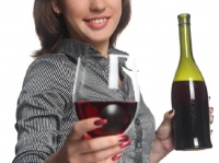 【独女と酒】20・30代女性の3人に1人が「毎日ワインを飲みたい」