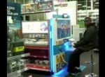 ゲーム店で起こった感動のストーリー！　毎日『WiiU』をプレイしてる少年に…
