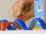 “レゴ”が柔らかくなっちゃった！　自由自在なレゴテープがめちゃくちゃ遊べそう