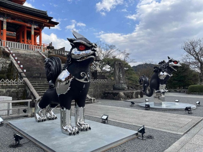 ヤノベケンジ≪KOMAINU ―Guardian Beasts―≫（2019）（ｃ）2019 Kenji Yanobe