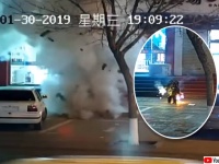 少年がマンホールに花火を近づけたところメタンガスに引火、突然爆発