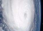 【宇宙から天気予報】台風１５号、１６号がデカすぎ！