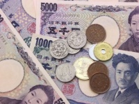 巷の女子の金銭感覚を調査！　一番お金をかけてることは？　2位「交際費」1位は？