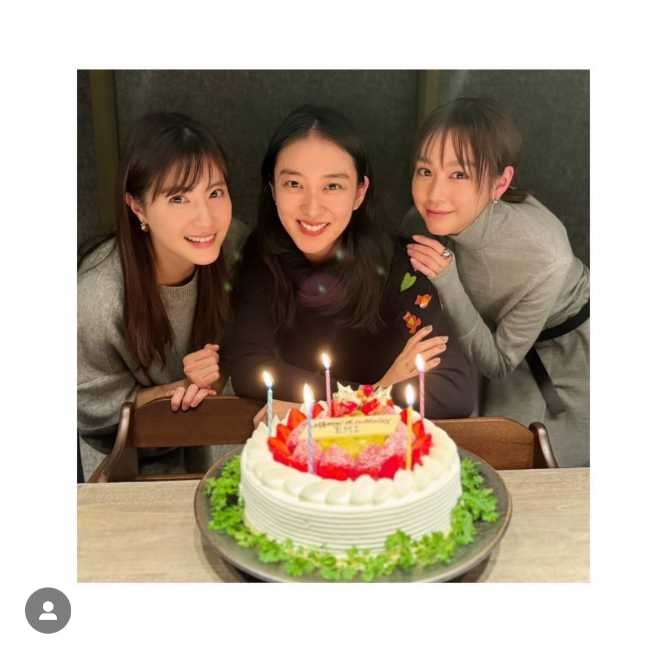 Instagram:武井咲(@emitakei_official)より