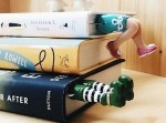 本好き必見！　はさまれちゃってるコミカルな“しおり”１４選