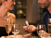 “年下彼氏”に結婚を意識させるには？