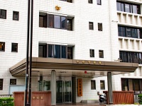 【女性警察官】に『7分間・股間押し付け』　市立中学校教師(44)逮捕　教師は「容疑否認中」