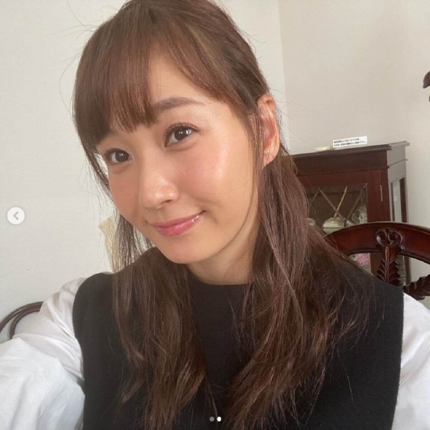 藤本美貴、画像の加工前後を公開でネット騒然「無しの方が可愛い」「綺麗アピール？」