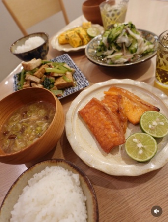 Instagram:加藤綾菜(@katoayana0412)より