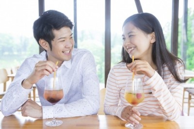 気まずくならない！　初対面の男性と盛り上がれる話題