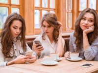 はぁ、それ本気で言ってんの!?　不倫中の女友だちが言い放った迷言5つ！