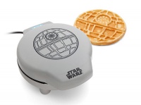 「スター・ウォーズ」ファン必見！ 朝ごはんは“デス・スター・ワッフル”で決まり！