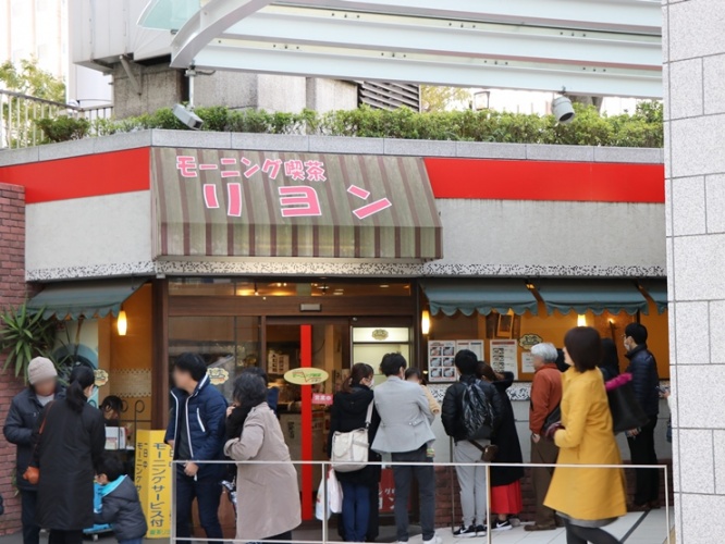 名古屋駅近くのモーニング喫茶 リヨン なら終日モーニングが楽しめる コーヒー1杯410円で小倉あんプレスサンド付き デイリーニュースオンライン