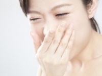 オエッ、オエッ！　つらい二日酔いを解消する方法3つ