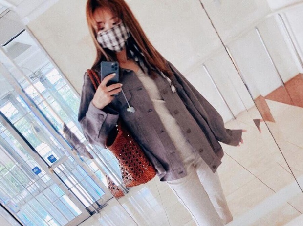 紗栄子、チャリティーマスクを合わせたカジュアル私服に大反響