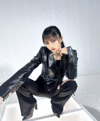 Instagram:山本彩(@sayaka__714)より
