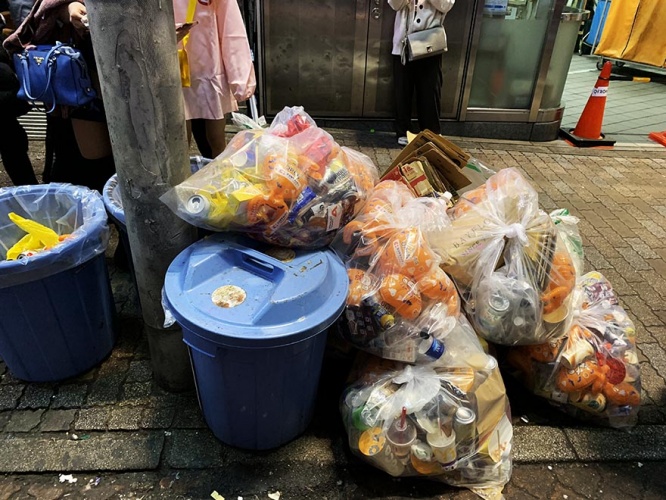garbage-shibuya-halloween26